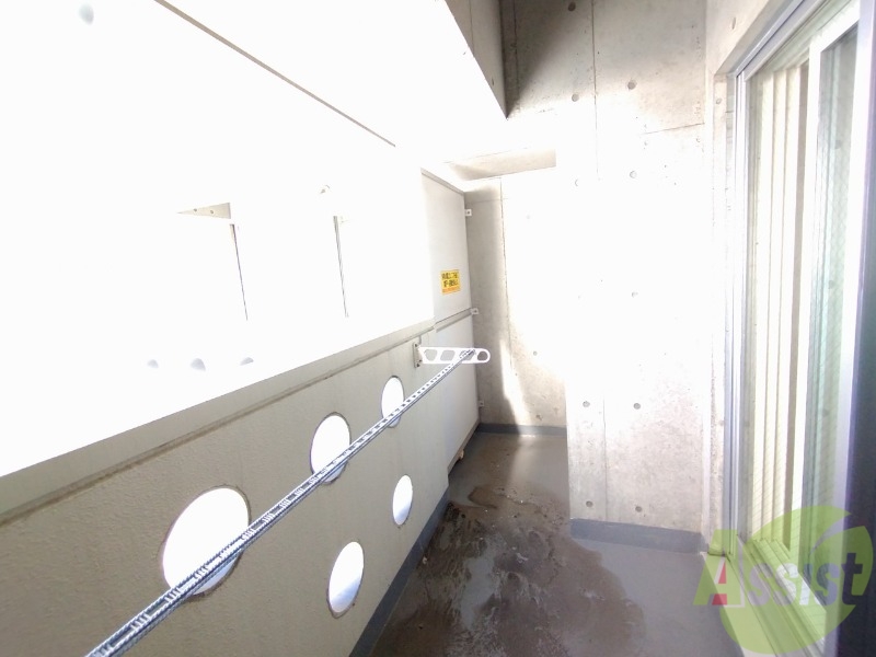 バルコニー　バルコニーが付いていますので一息ついてみてはいかがですか。