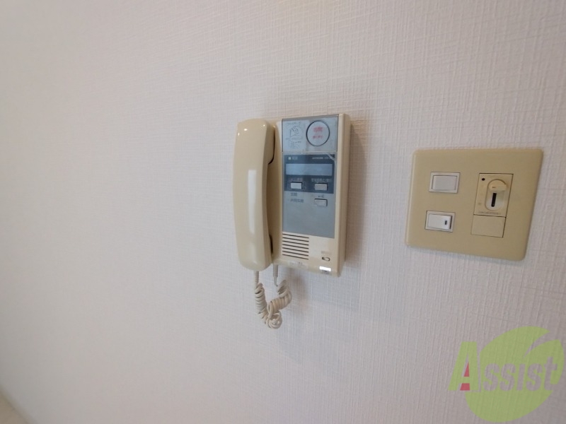 セキュリティ　インターホンは通話ができるので急な訪問があっても安心です。