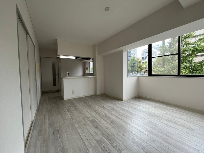 居室・リビング　201号室(2023.9.17)