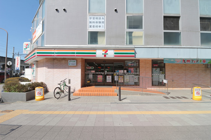 コンビニ　セブンイレブン 五条千本店（コンビニ）まで210m