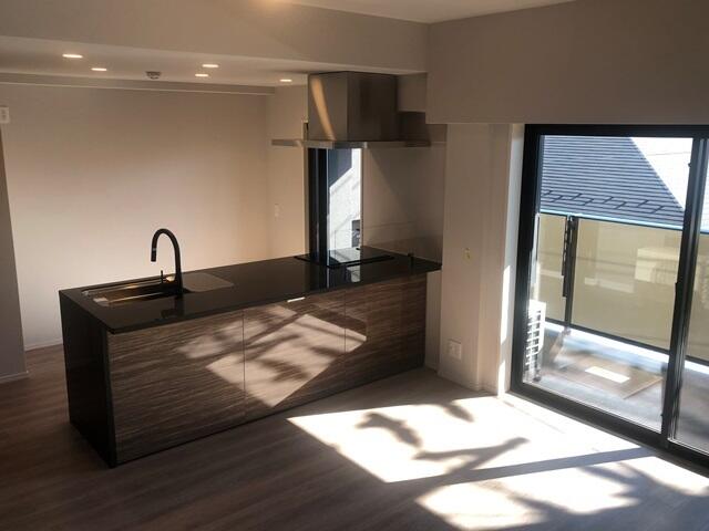 キッチン　※写真は同タイプ住戸です。