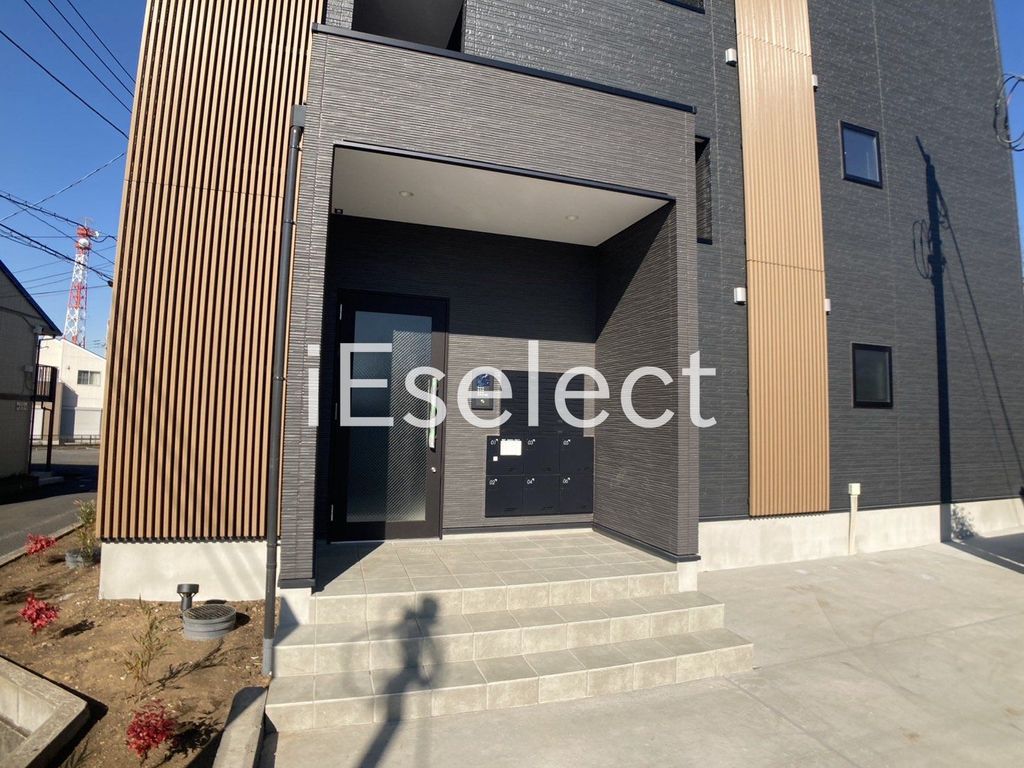 エントランス　オートロック完備で防犯面も安心です