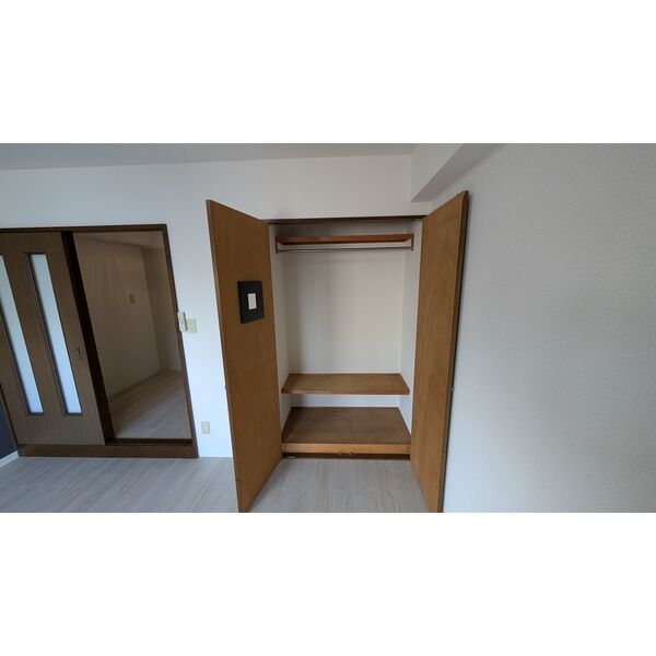 収納　※写真は同じマンションの違う部屋のものになります。