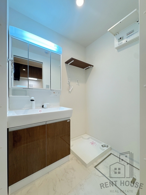 洗面設備　同仕様写真です。