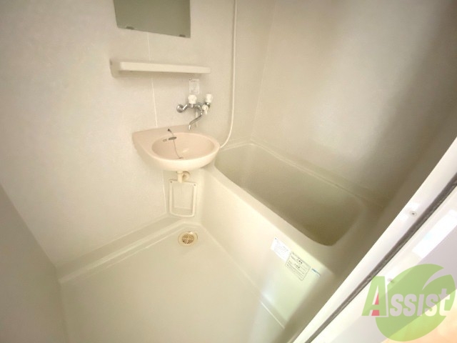 バス・シャワールーム　疲れた時はゆっくり湯船につかってみてはいかがでしょうか。