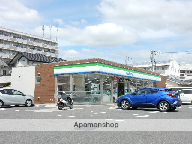 コンビニ　ファミリーマート福成二丁目店（コンビニ）まで344m