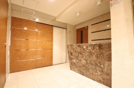 エントランス　★見学予約受付中★