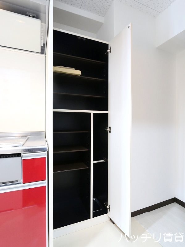 その他　別号室写真の為現況を優先致します。