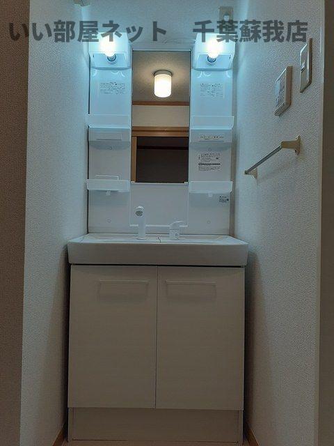 洗面設備　広い洗面スペース