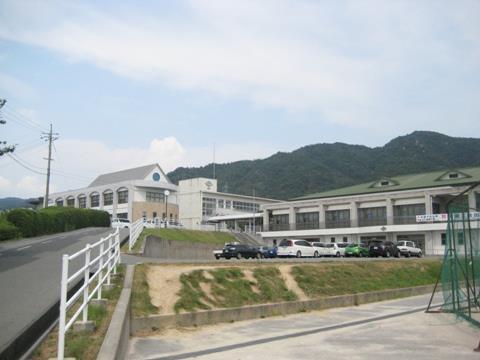 中学校　山口市立大内中学校（中学校）まで4314m