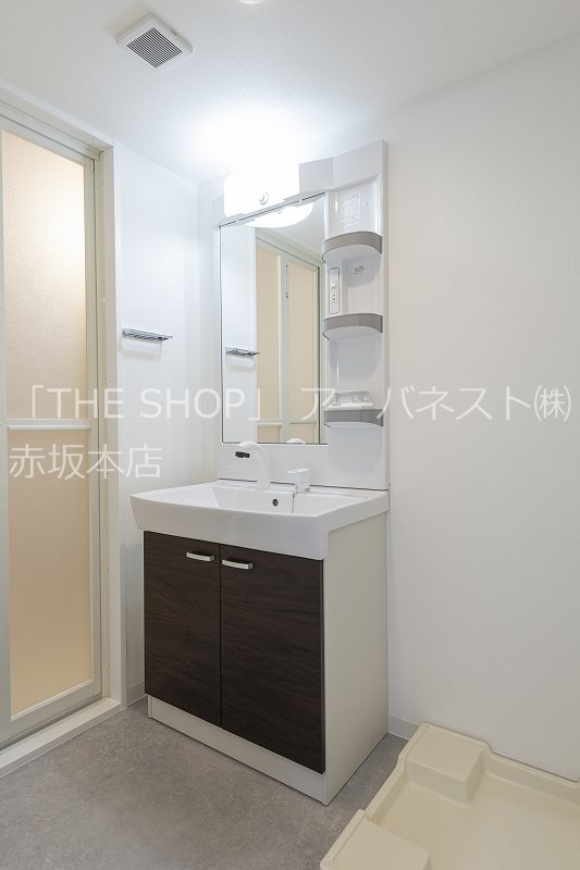 その他　混合水栓はヘッド引き出し可能でお掃除も手軽にできます！