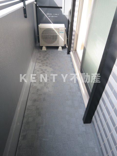 バルコニー　陽当たり良好なバルコニーです