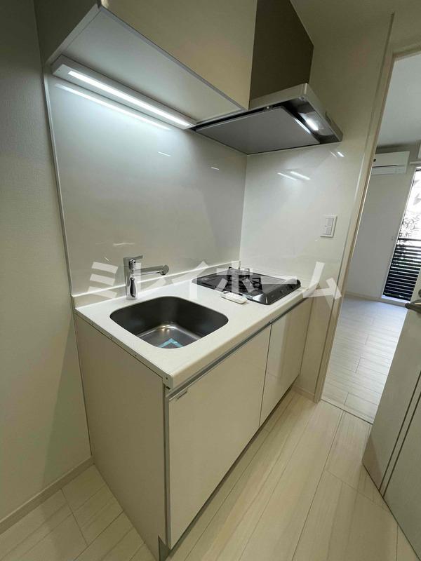 キッチン　同建物内、別のお部屋の参考写真になります。