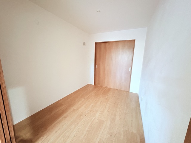 その他部屋・スペース　★洋室４．６帖。壁は漆喰仕上げです★