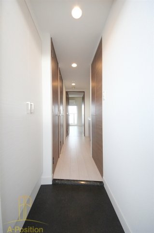 玄関　ポルト・ボヌール梅田WEST