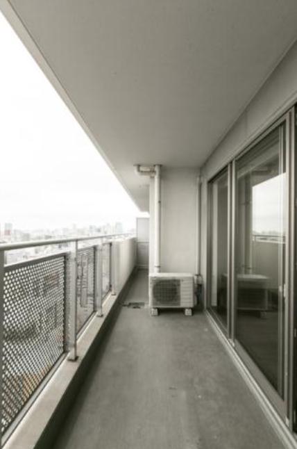バルコニー　※別部屋の参考写真です。