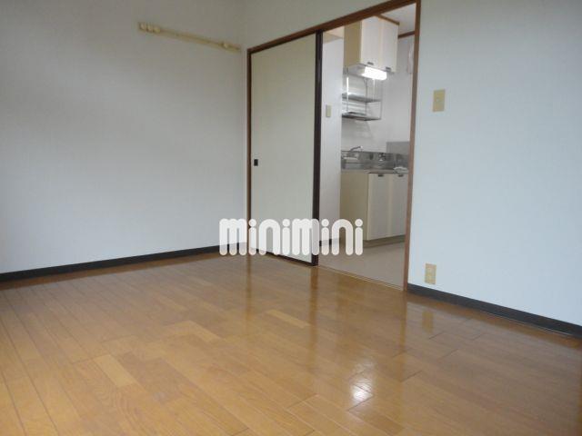 居室・リビング　キレイな室内です。