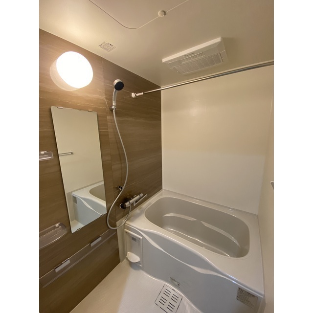 バス・シャワールーム　※別部屋写真、現況優先