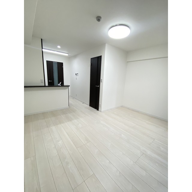 居室・リビング　※別部屋写真、現況優先