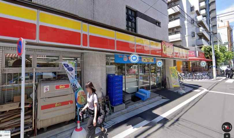 コンビニ　デイリーヤマザキ（コンビニ）まで88m