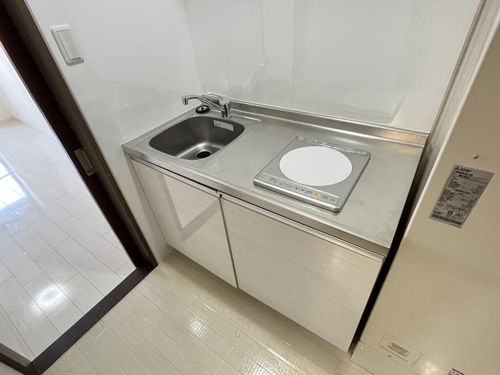 キッチン　※同建物別部屋