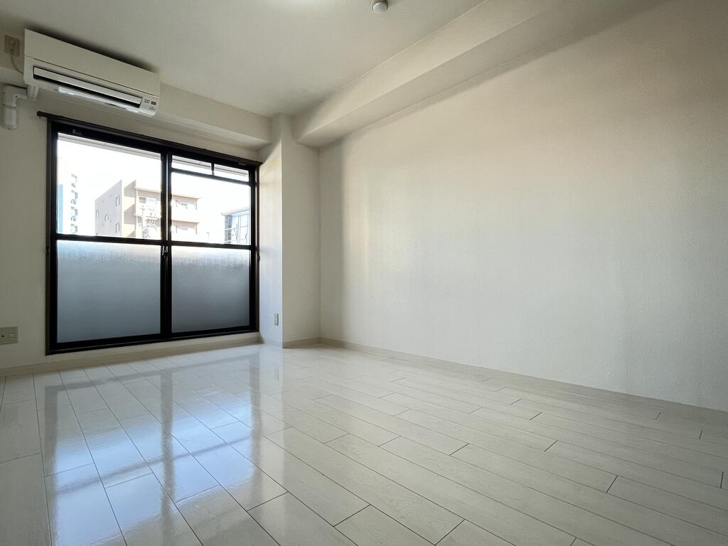 居室・リビング　※同建物別部屋