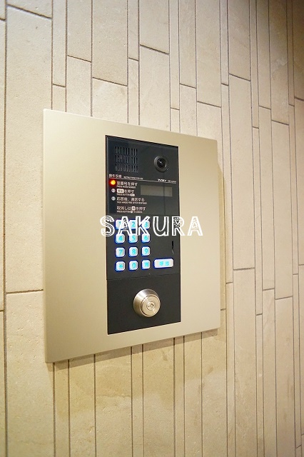 セキュリティ　女性の方でも安心のモニター付きオートロック♪