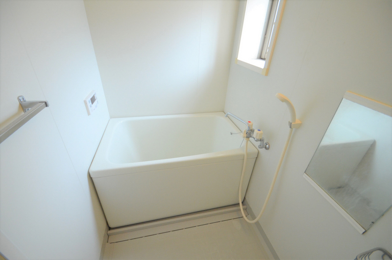 バス・シャワールーム　追い焚き機能付き