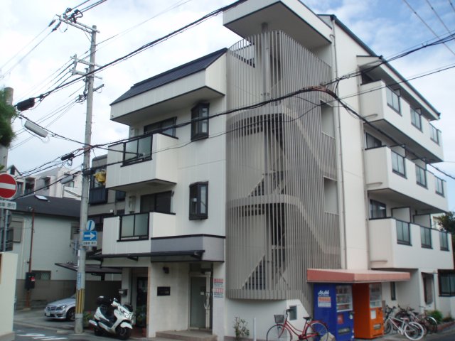 建物外観　外はこのようになっています