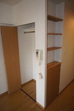 収納　写真は別号室です。現況優先になります。