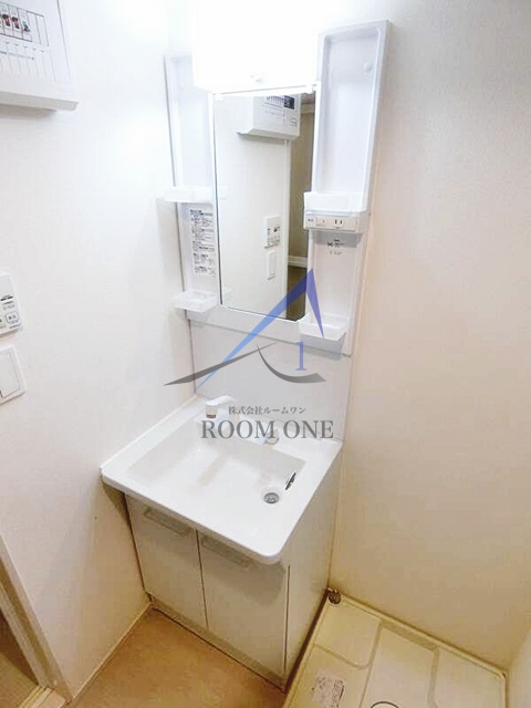 洗面設備　独立洗面台です。