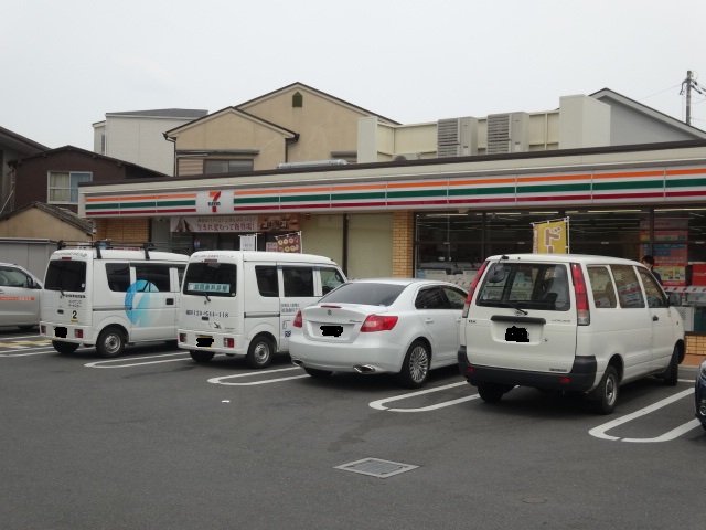 コンビニ　セブンイレブン大阪西三国3丁目店（コンビニ）まで711m
