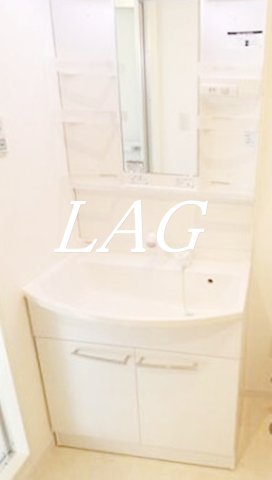 洗面設備　洗面台です。