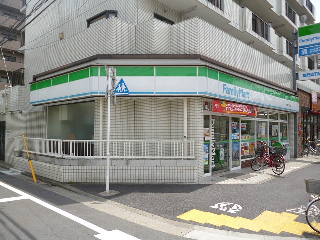 コンビニ　ファミリーマート（コンビニ）まで150m