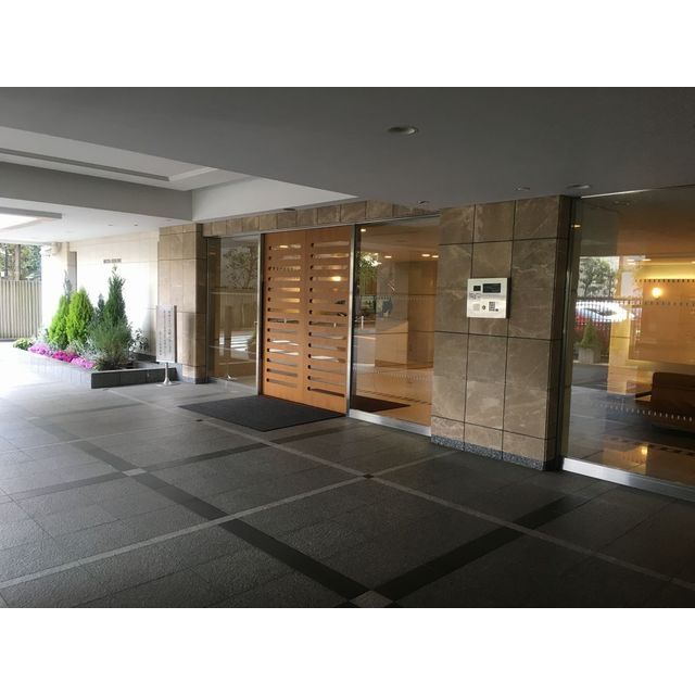 エントランス　エントランス