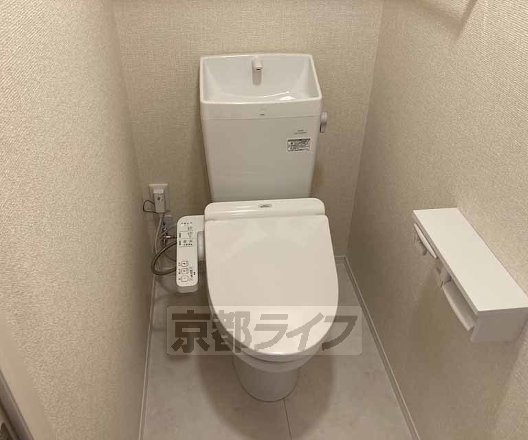 トイレ　ウォシュレット付です！