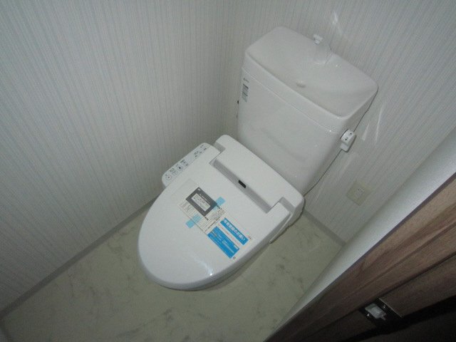 トイレ　落ち着いたトイレです