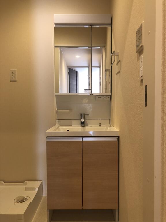 洗面設備　※別号室の参考写真です