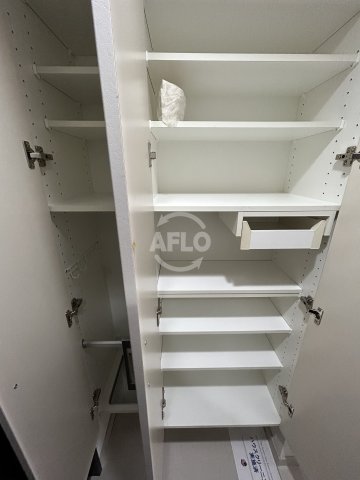 収納　ウィズなんば　シューズボックス