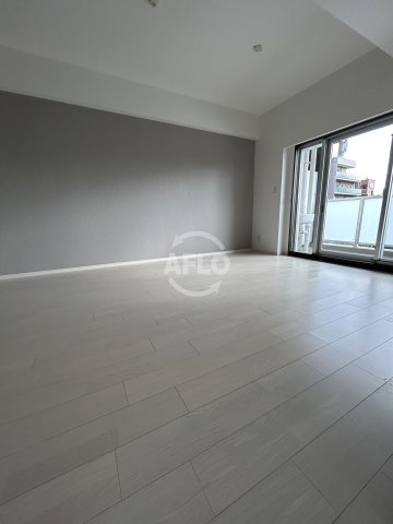 居室・リビング　ウィズなんば　リビング