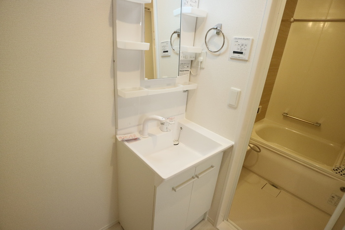 洗面設備　洗髪洗面化粧台