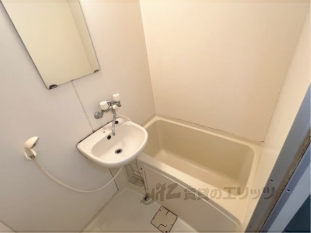 バス・シャワールーム　バス