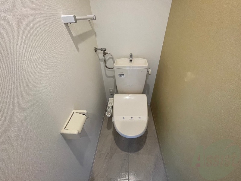 トイレ　ウォシュレット機能がついたトイレ。安心して使用できますね。