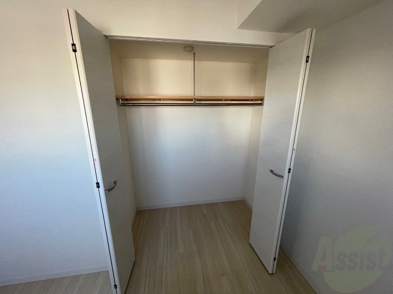 収納　洋室にはクローゼットがあるのですっきり片付きそうです。