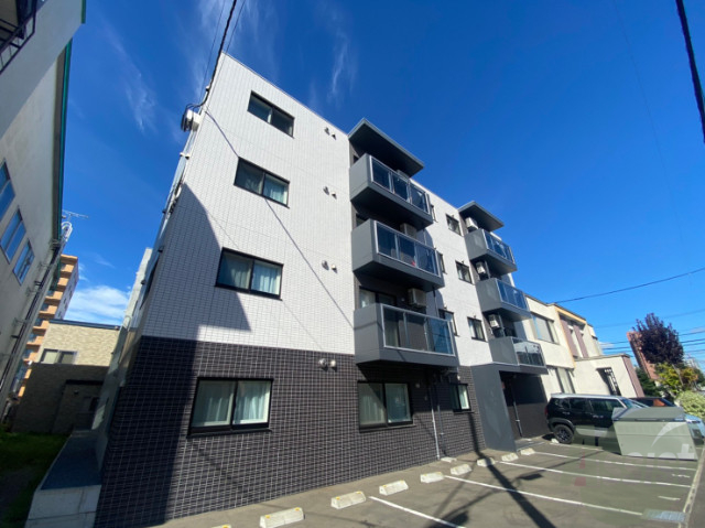 建物外観　札幌市中央区北８条西「シティレジデンス北円山」