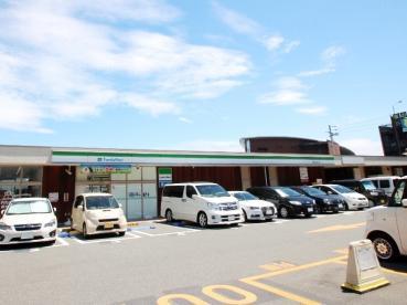 コンビニ　ファミリーマート下関あるかぽーと店（コンビニ）まで484m