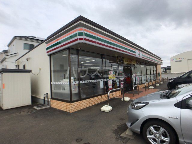 コンビニ　セブンイレブンつくばみどりの東店（コンビニ）まで643m