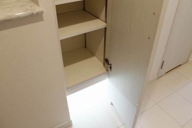 玄関　シューズボックス