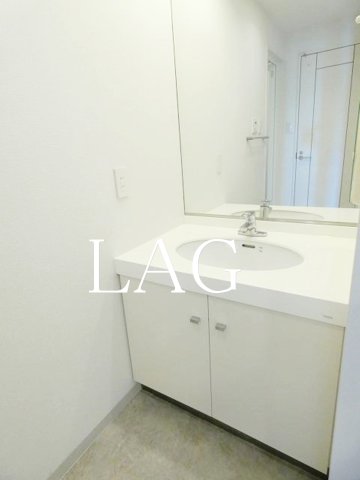 洗面設備　洗面台です。