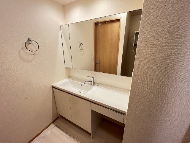 洗面設備　洗面所です